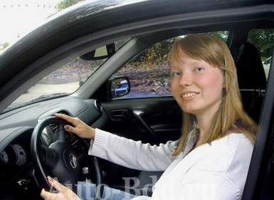 Оставила отзыв о вождении ученица Лина